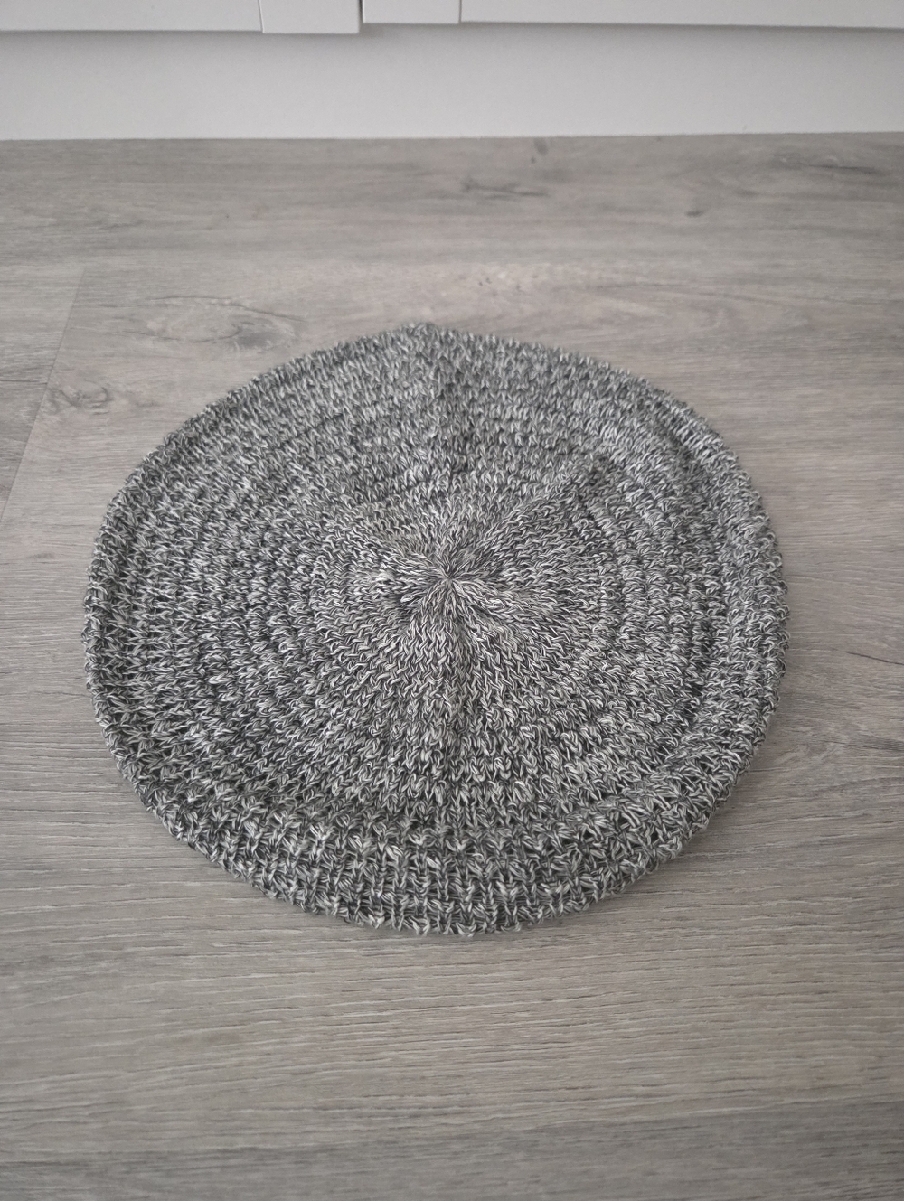 Vintage Dream Out Loud By Selena Gomez Gray Knit Beret Hat